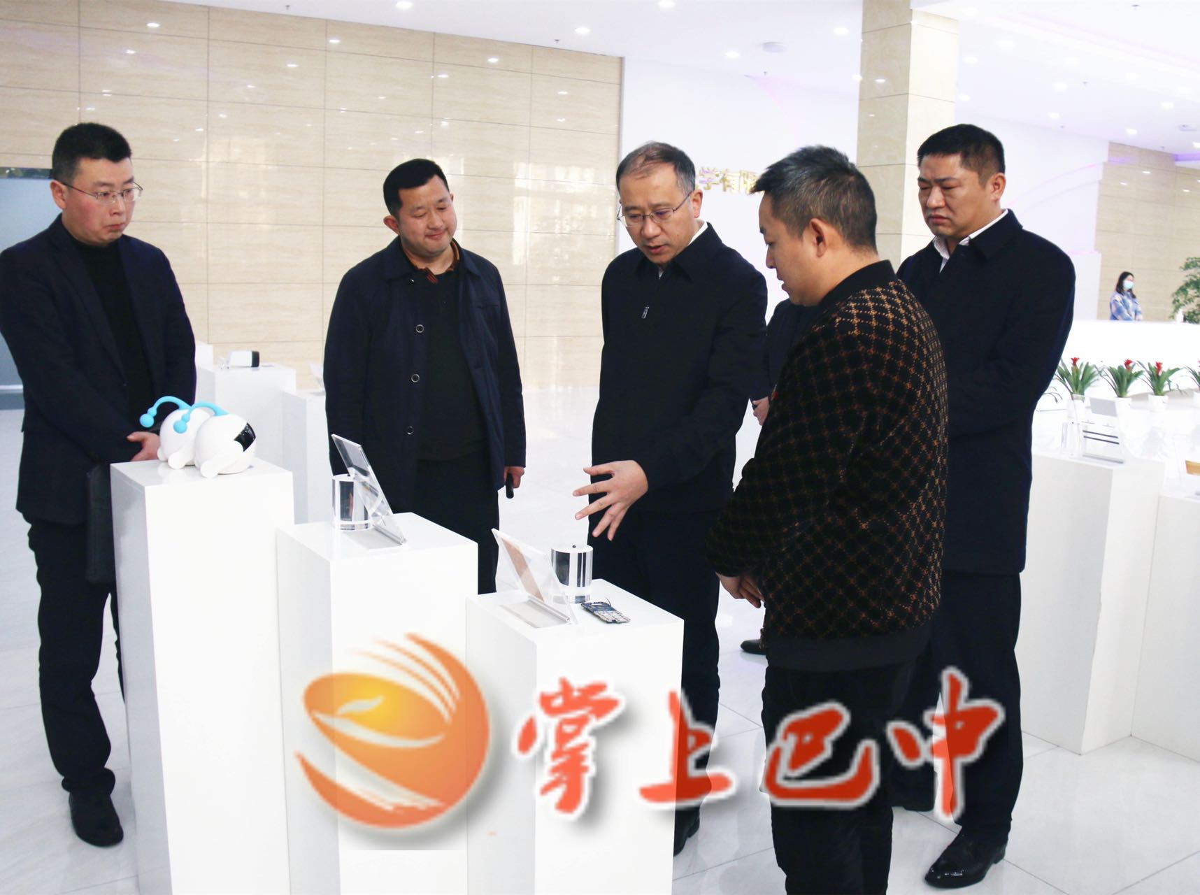 1644994186602315.jpg 880006665.jpg